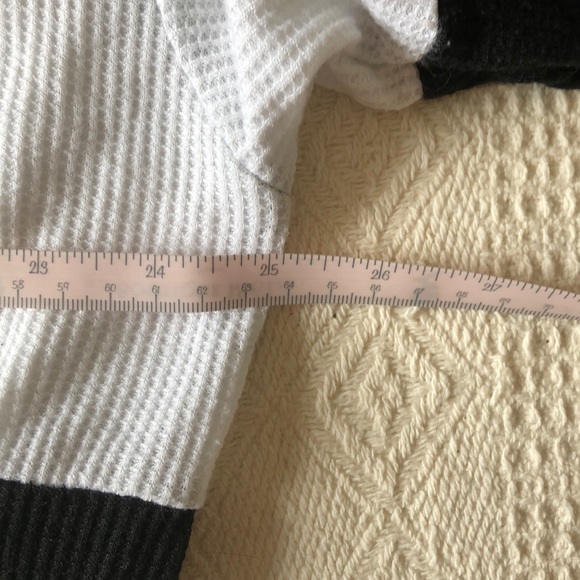 Hollister boyfriend tee - Picture 6 of 7